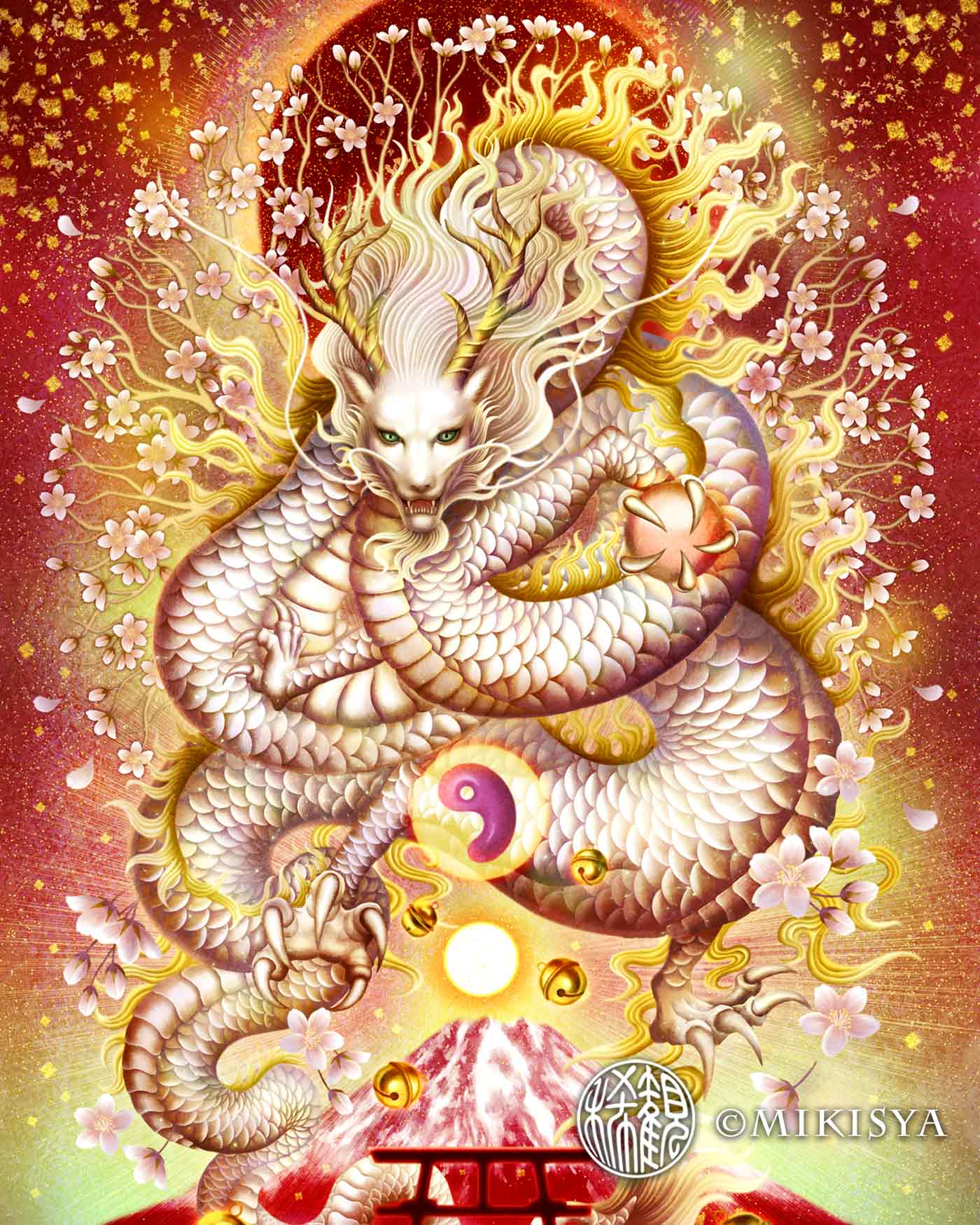 白龍神（木花咲耶姫の守護龍・富士龍）の細部アップ。
金の光と炎の気配をまとい、繊細な鱗と表情を描いた幻想的な龍神画のディテール。
